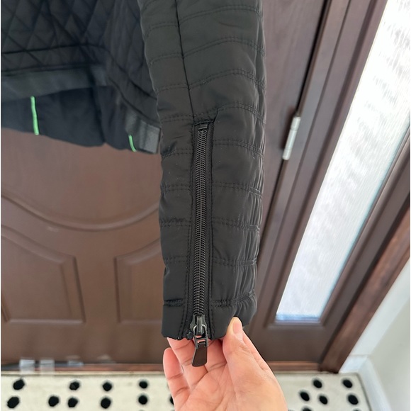 Vince Camuto Women’s Black Plaid-Lined Coat Size L Classic Warm Outerwear - Picture 4 of 7